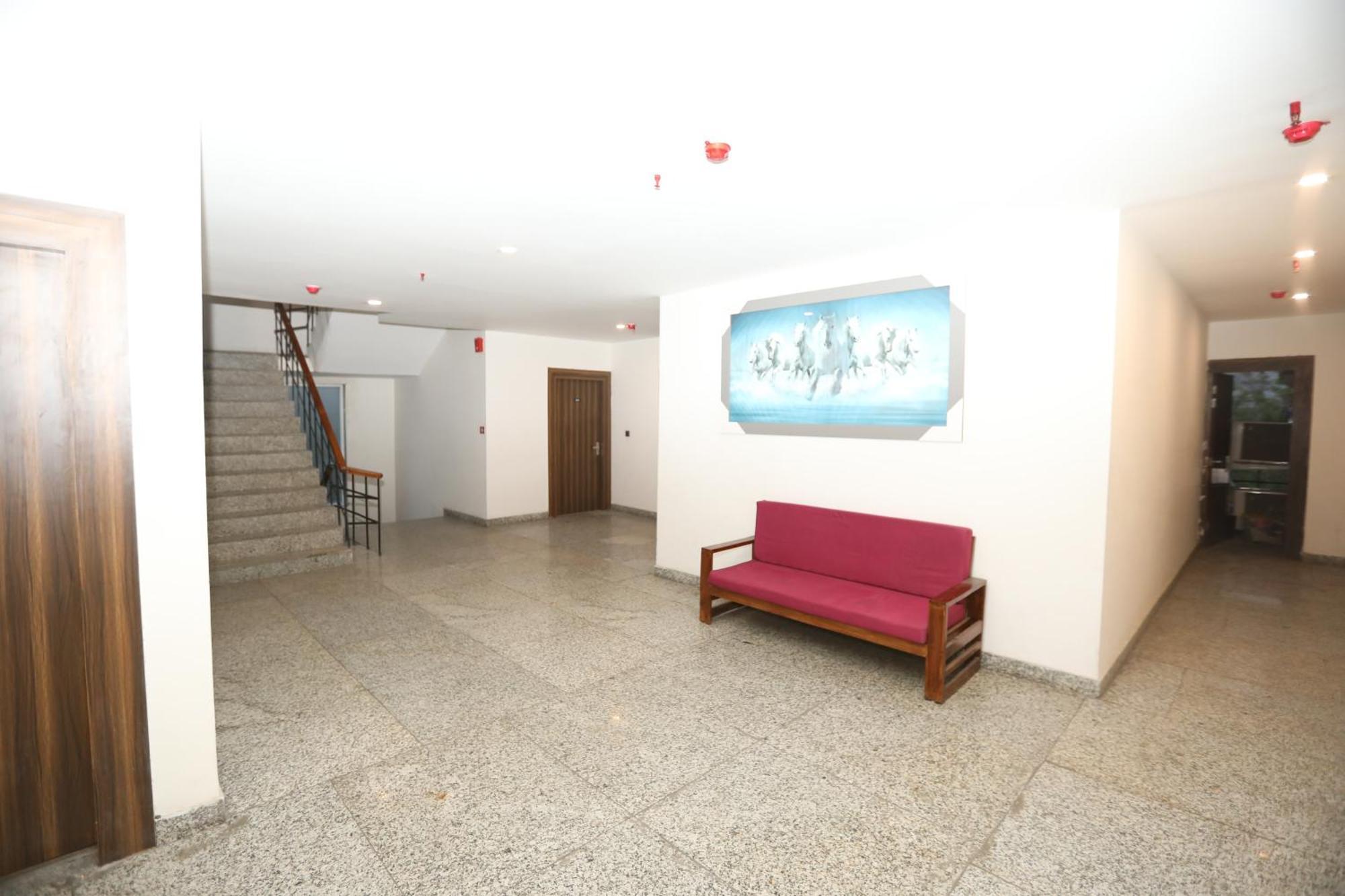 Hotel Noida Grand Sec 58 Kültér fotó